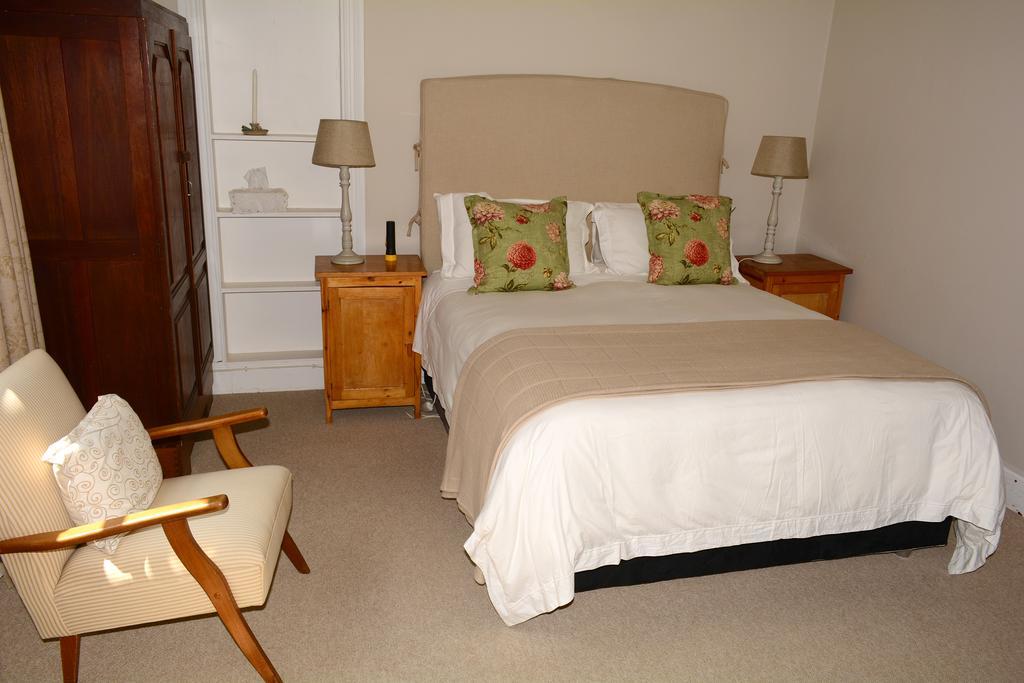 Toad Hall Guest House Wakkerstroom Exteriör bild
