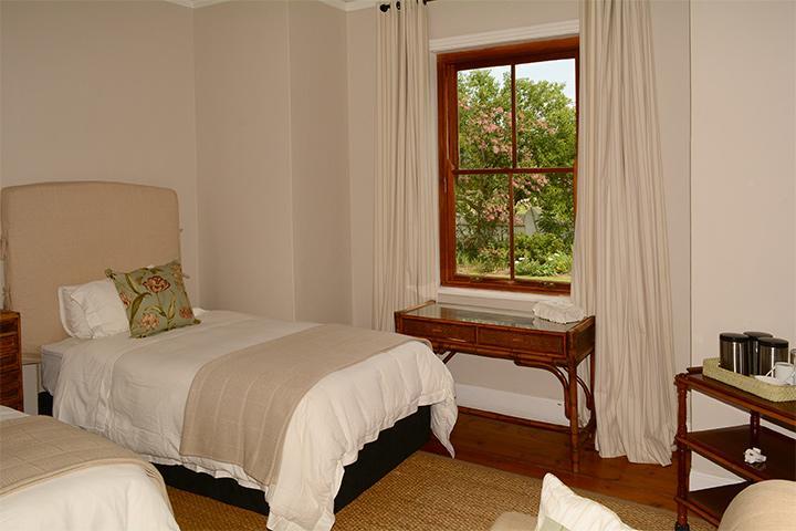 Toad Hall Guest House Wakkerstroom Exteriör bild